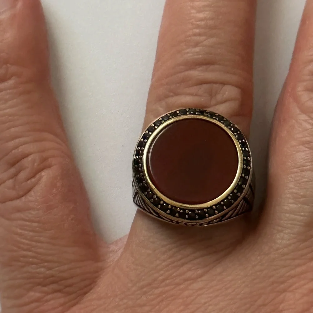 925 Silver stunning ring red round stone and black cz stones